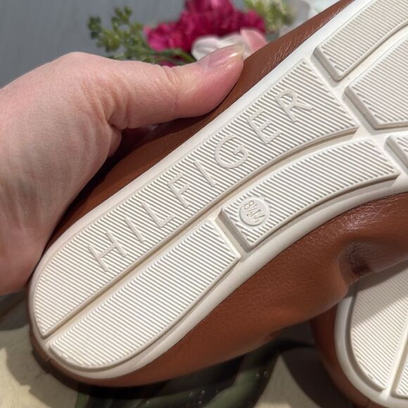 Tommy Hilfiger British Tan Faux Leather Flats Sz 8.5 Near New - Picture 13 of 16
